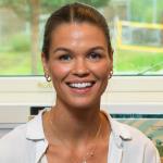 Portrett for Ballangen skole av Ingeborg F. Samuelsen